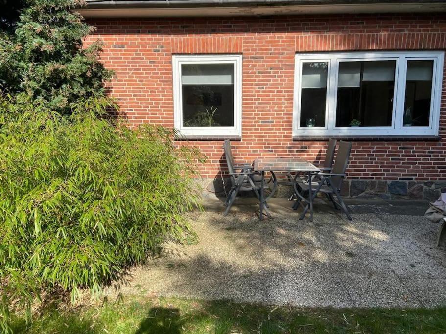 Feddersen Living Grosse Ferienwohnung - Garten - Terrasse - Smart Tv - Netflix Брунсбюттель Экстерьер фото